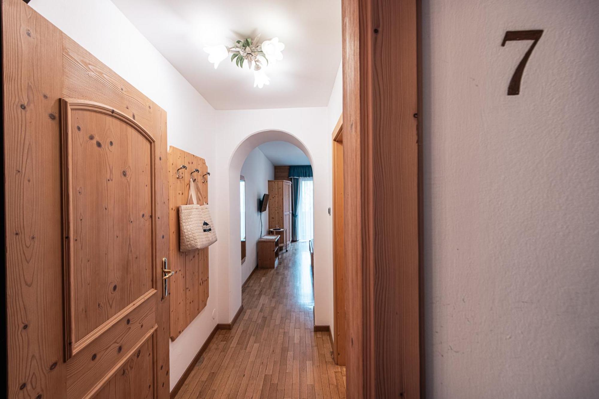 Hotel Goldene Rose Monguelfo-Tesido / Welsberg-Taisten Luaran gambar