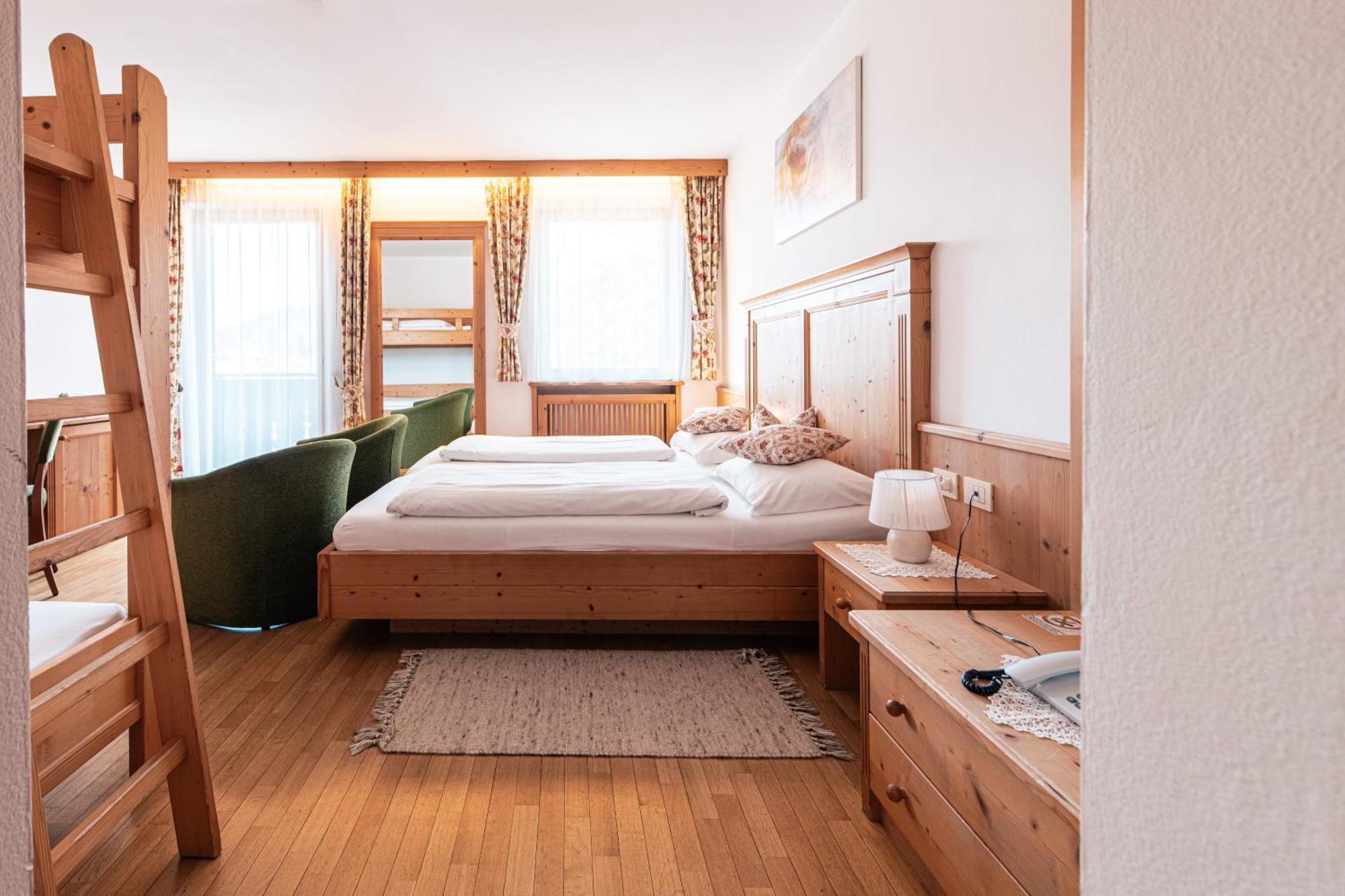 Hotel Goldene Rose Monguelfo-Tesido / Welsberg-Taisten Luaran gambar