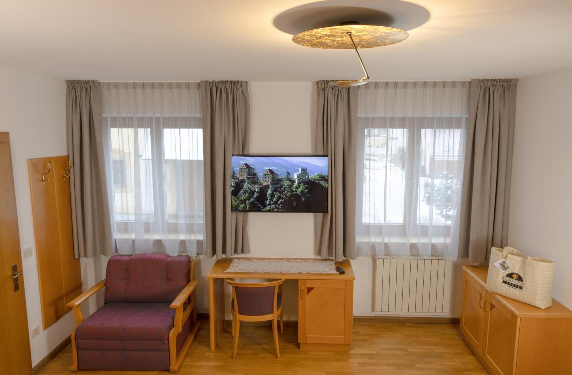 Hotel Goldene Rose Monguelfo-Tesido / Welsberg-Taisten Luaran gambar