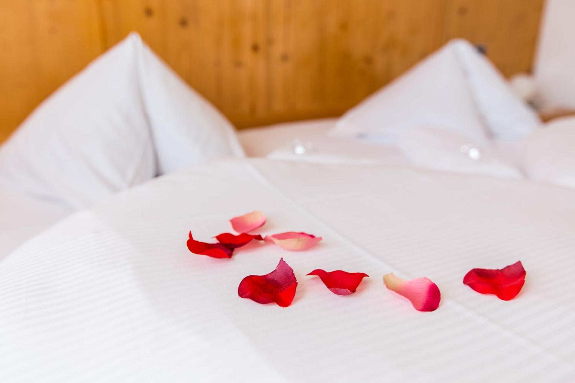Hotel Goldene Rose Monguelfo-Tesido / Welsberg-Taisten Luaran gambar