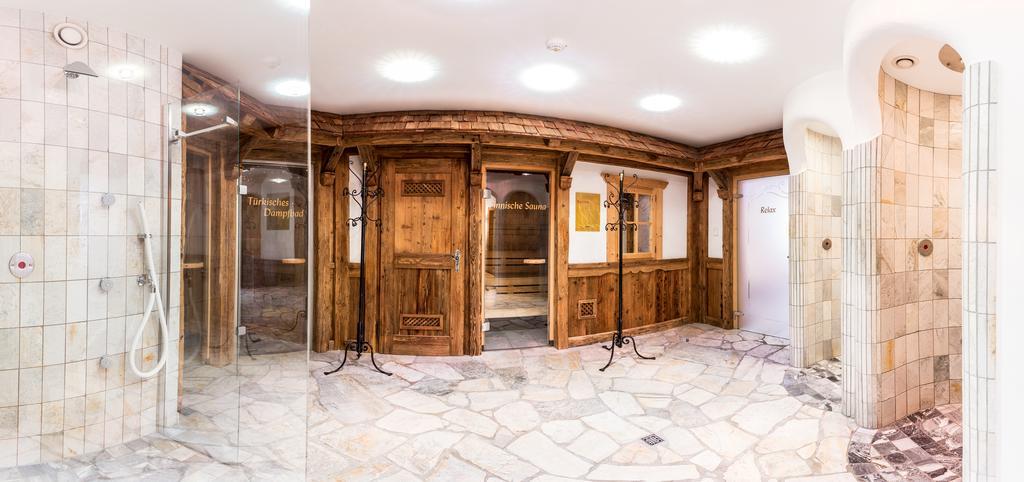 Hotel Goldene Rose Monguelfo-Tesido / Welsberg-Taisten Luaran gambar