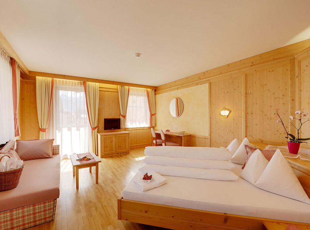 Hotel Goldene Rose Monguelfo-Tesido / Welsberg-Taisten Luaran gambar